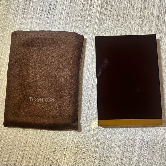 New In Box Tom Ford Eyeshadow Color Quad Palette - 04 Suspicion - Picture 4 of 7